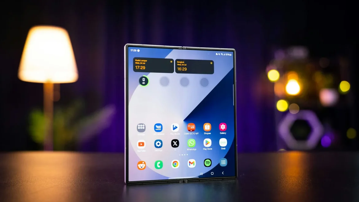 Samsung Phone Google App Updates Not Showing in Play Store—Manual Install Guide